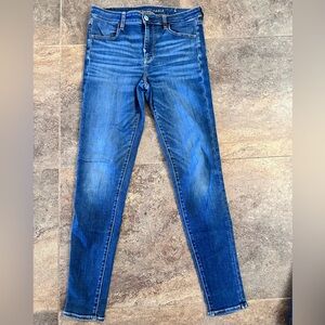 American Eagle Outfitters High-Rise Jegging